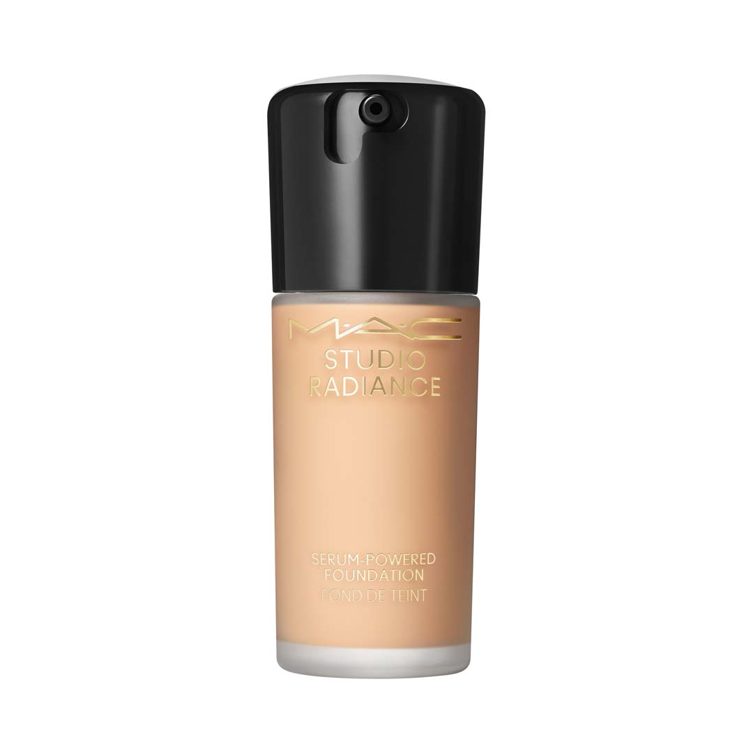 MAC Base Líquida Studio Radiance Serum-Powered �