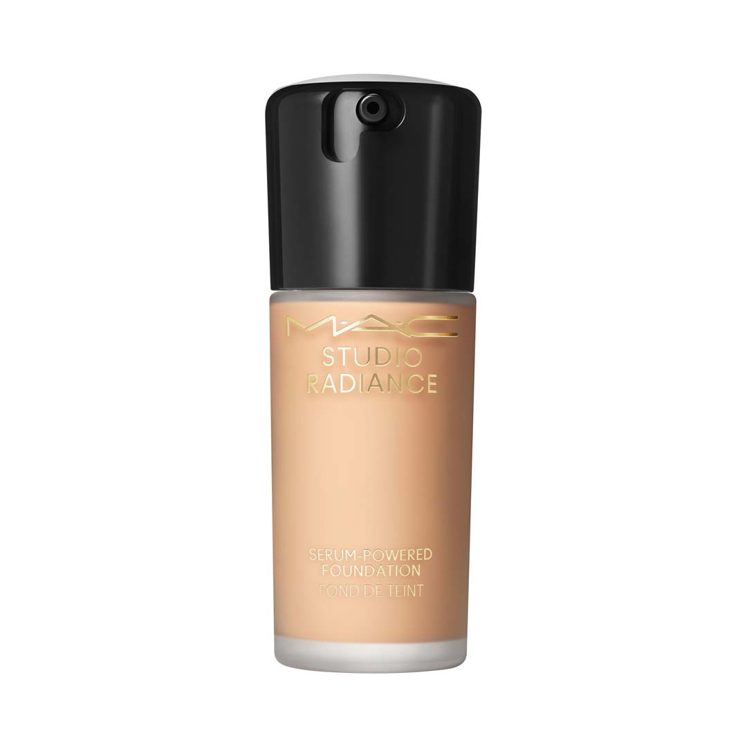 MAC Base Líquida Studio Radiance Serum-Powered �