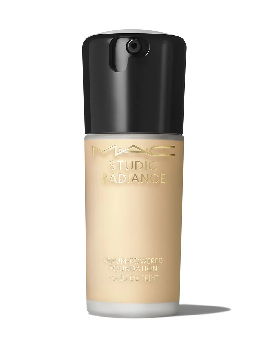 MAC Base Líquida Studio Radiance Serum-Powered �